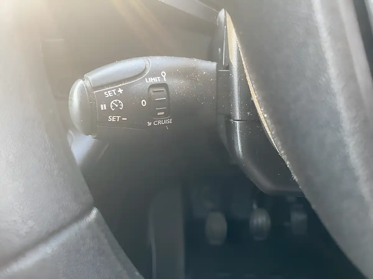 Used 2021 Peugeot Partner Professional Premium Grey - Interior and Exterior details 12