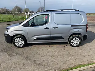 Used 2021 Peugeot Partner Professional Premium Grey - Interior and Exterior details 16