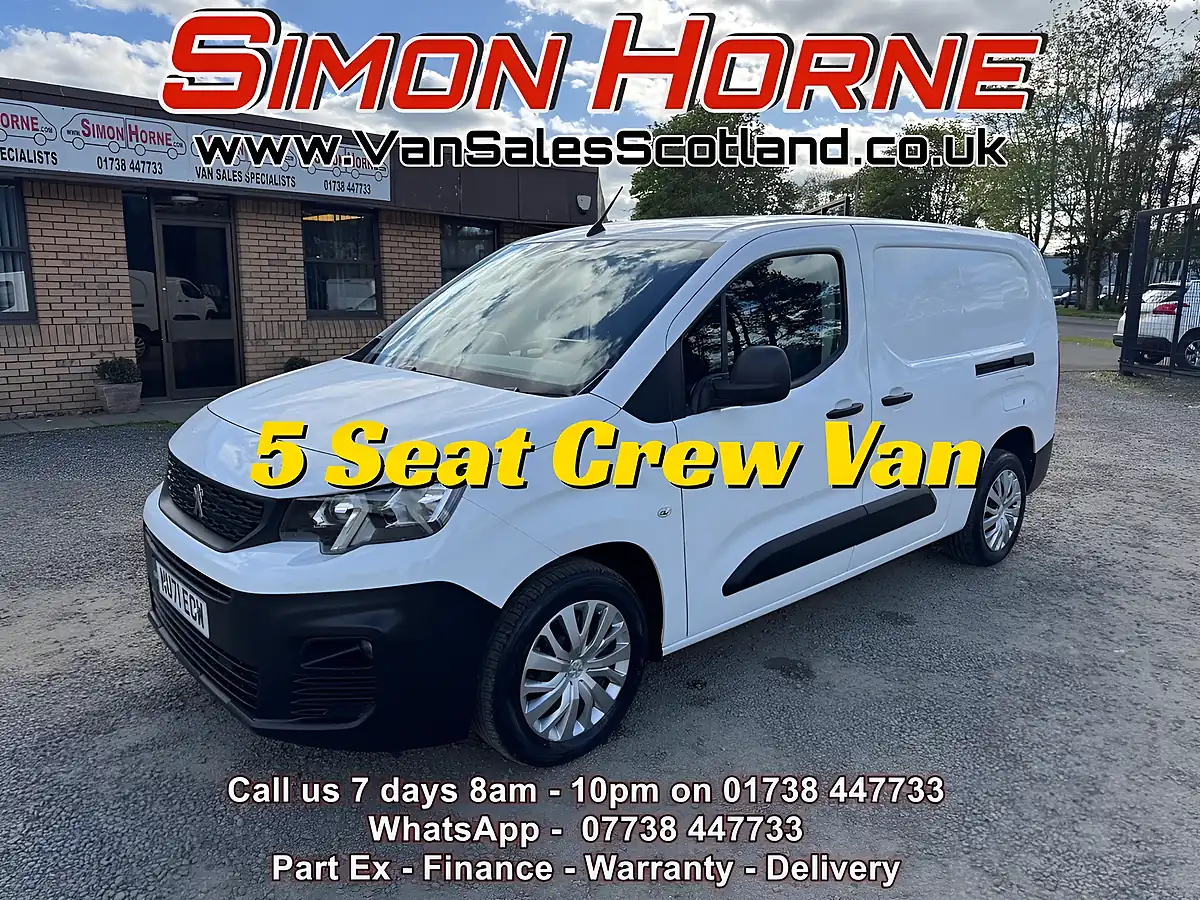 Used 2021 Peugeot Partner Professional Premium - Front View