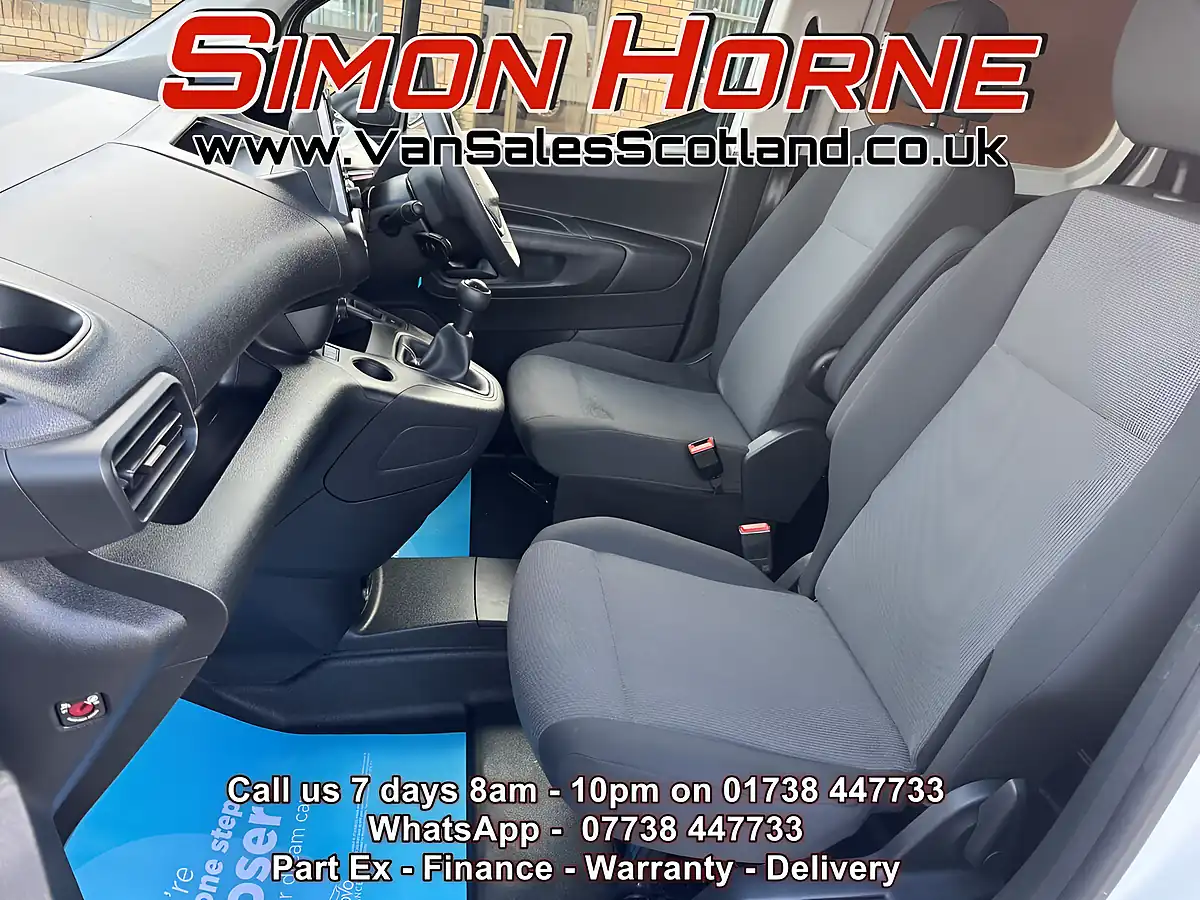 Used 2021 Peugeot Partner Professional Premium - Interior and Exterior details 11