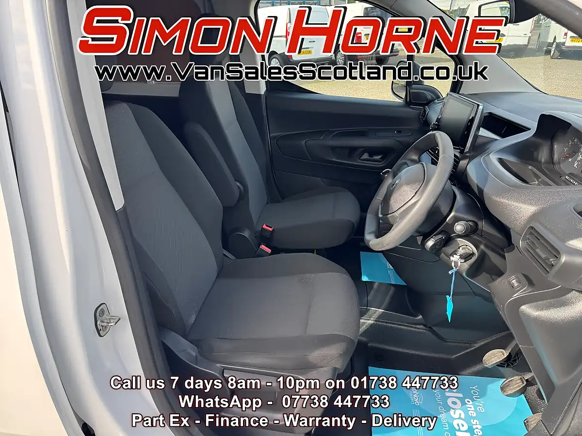 Used 2021 Peugeot Partner Professional Premium - Interior and Exterior details 16