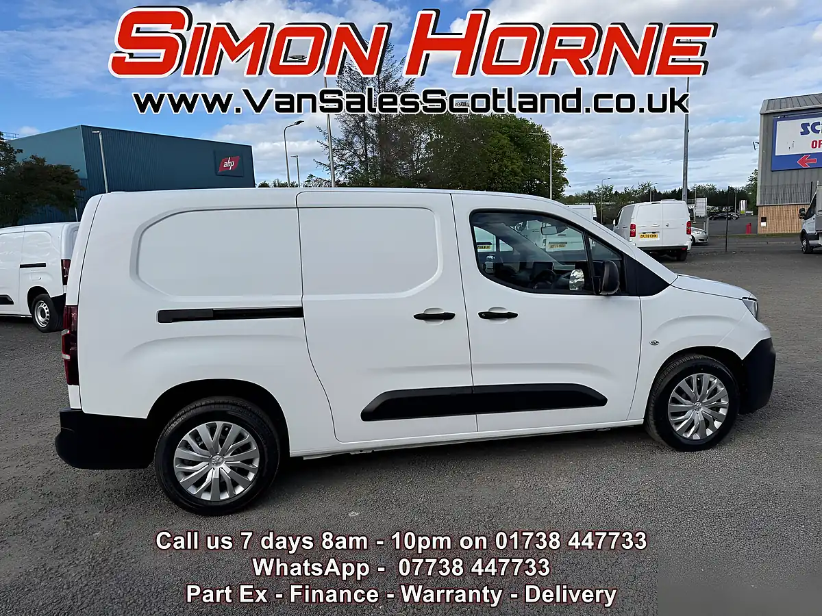 Used 2021 Peugeot Partner Professional Premium - Interior and Exterior details 5