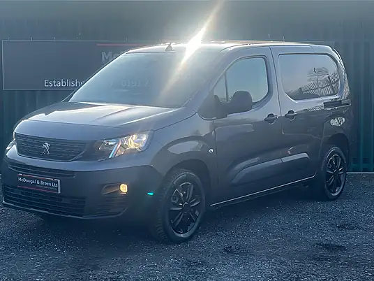 2021 Peugeot Partner Professional Premium L1