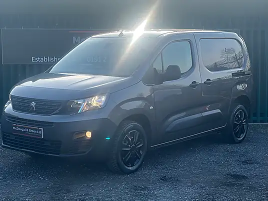 2021 Peugeot Partner Professional Premium L1