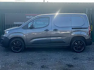 Used 2021 Peugeot Partner Professional Premium L1 Grey - Interior and Exterior details 3