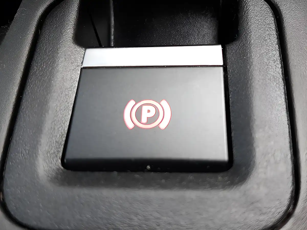 Used 2021 Peugeot Partner Professional Premium White - Interior and Exterior details 18