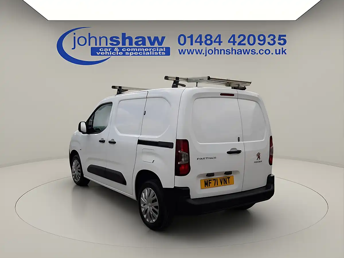 Used 2021 Peugeot Partner Professional Premium White - Interior and Exterior details 8