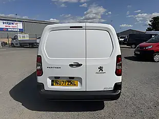 Used 2021 Peugeot Partner Professional Premium White - Interior and Exterior details 6