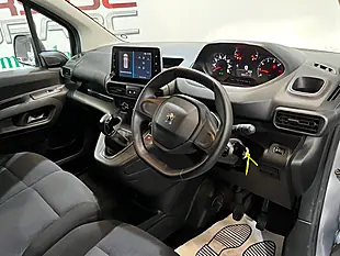 Used 2021 Peugeot Partner Professional Standard Grey - Interior and Exterior details 11