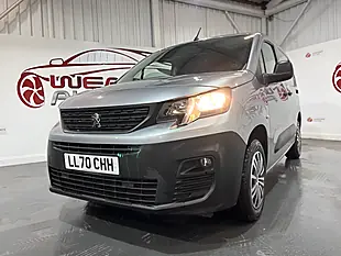 Used 2021 Peugeot Partner Professional Standard Grey - Interior and Exterior details 4