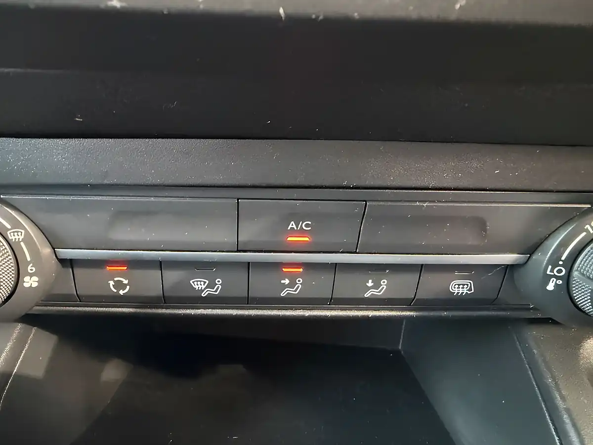Used 2021 Peugeot Partner Professional Standard Grey - Interior and Exterior details 16