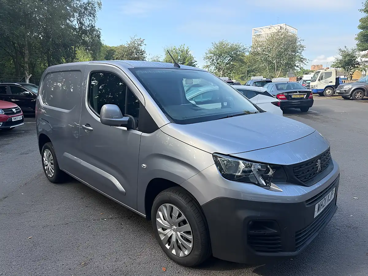 Used 2021 Peugeot Partner Professional Standard Grey - Interior and Exterior details 9