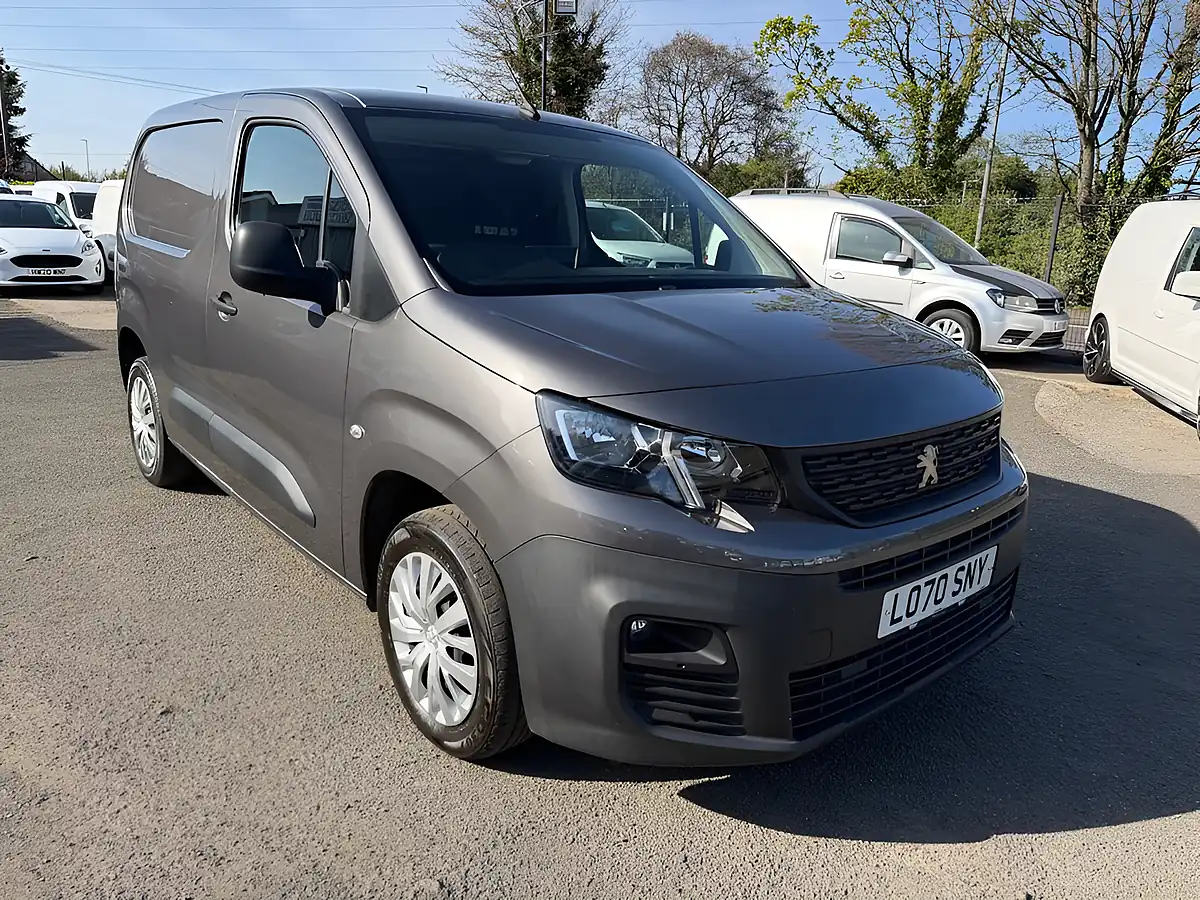 Used 2021 Peugeot Partner Professional Standard Grey - Interior and Exterior details 13