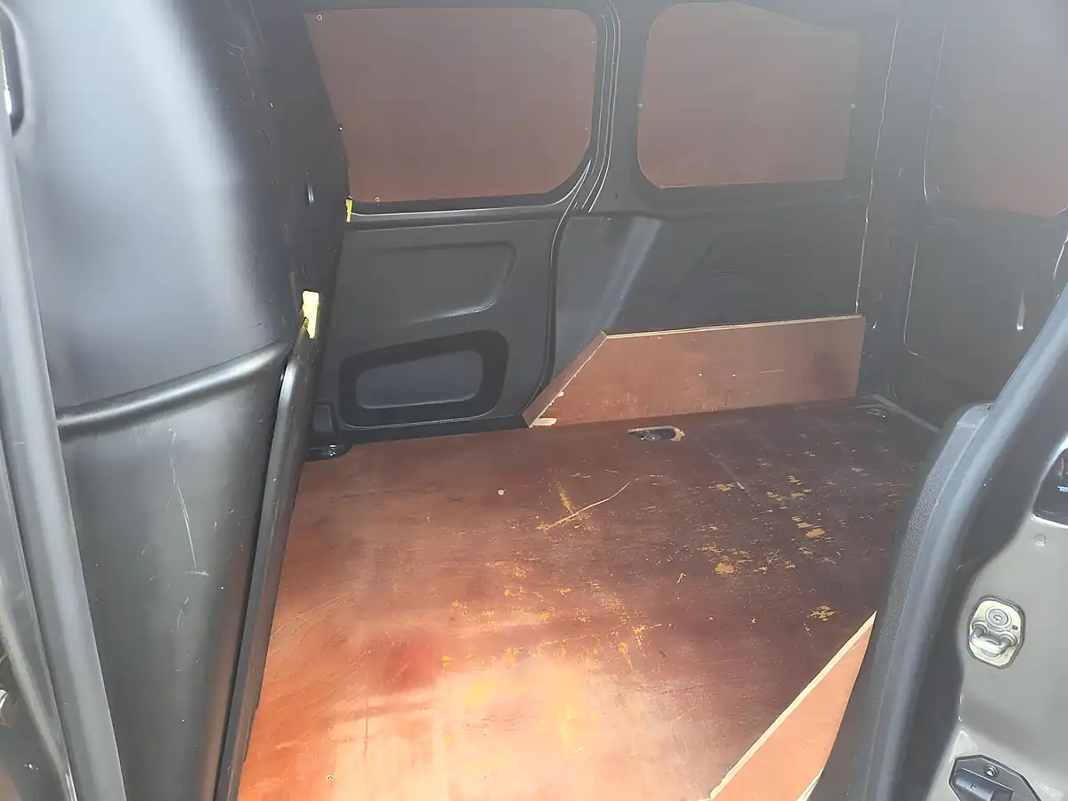 Used 2021 Peugeot Partner Professional Standard Panel Van Swb Grey - Interior and Exterior details 10