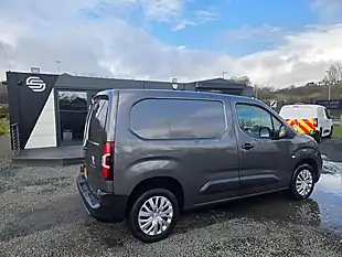 Used 2021 Peugeot Partner Professional Standard Panel Van Swb Grey - Interior and Exterior details 4