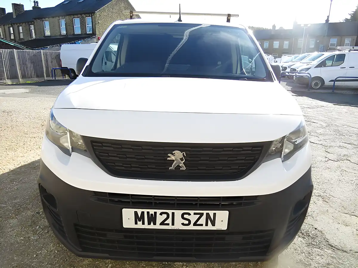Used 2021 Peugeot Partner Professional Standard Panel Van White - Interior and Exterior details 10