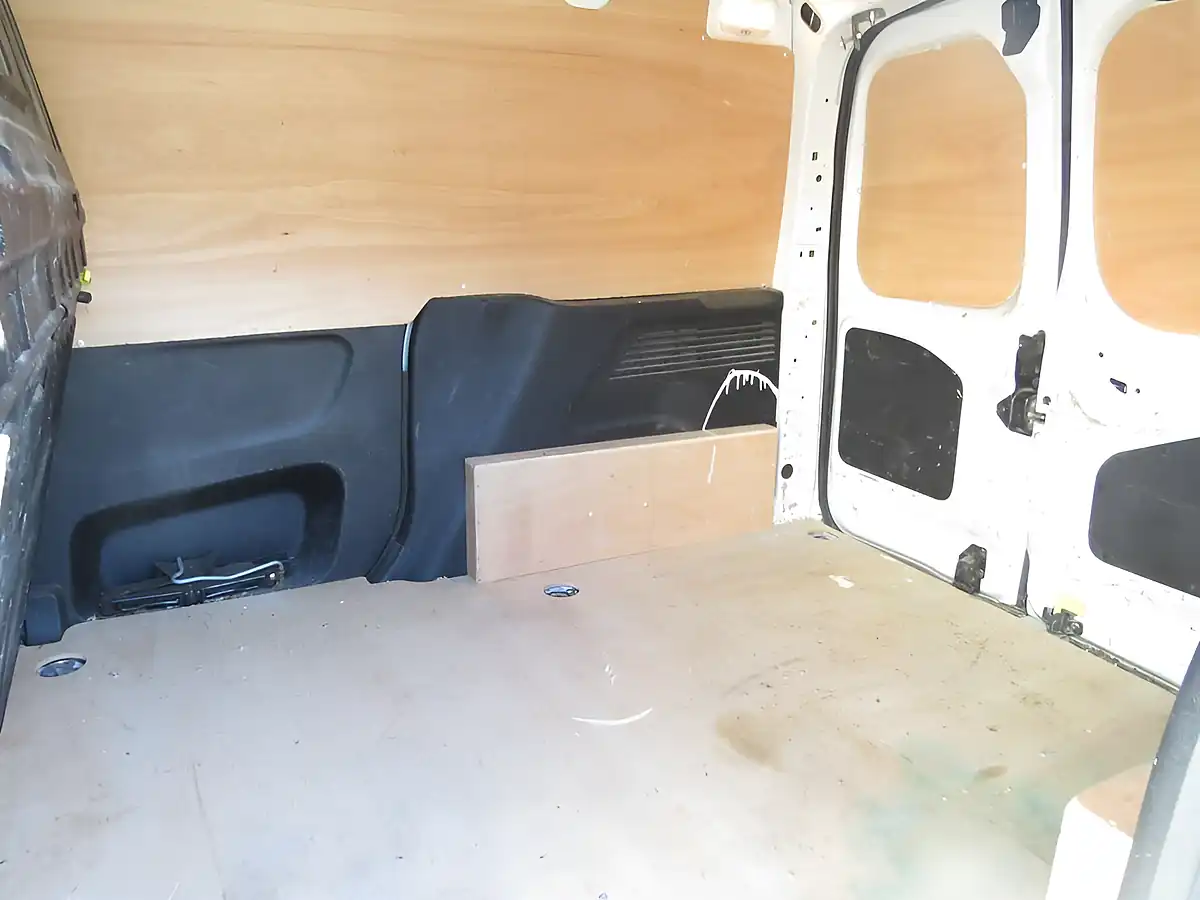 Used 2021 Peugeot Partner Professional Standard Panel Van White - Interior and Exterior details 2