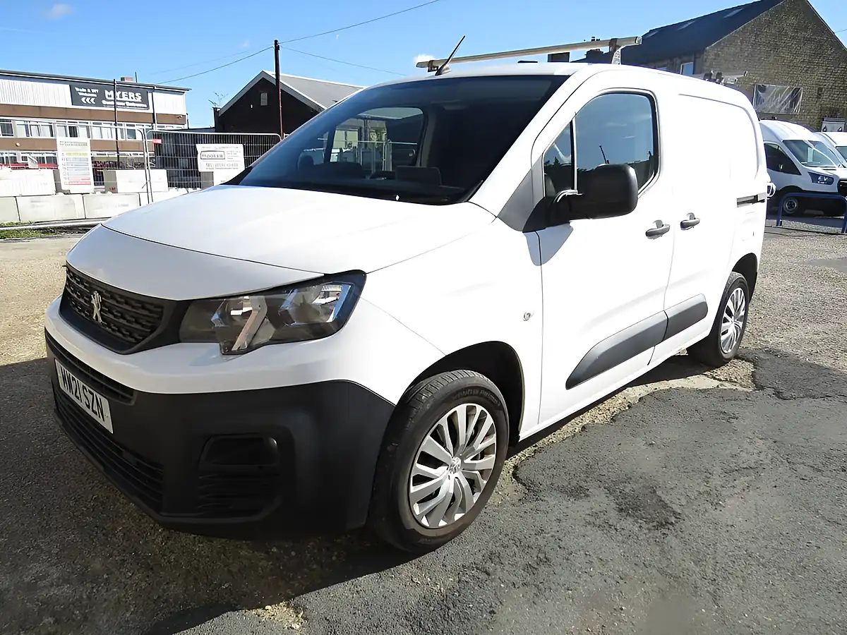 Used 2021 Peugeot Partner Professional Standard Panel Van White - Interior and Exterior details 4