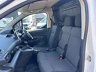 Used 2021 Peugeot Partner Professional Standard White - Interior and Exterior details 12