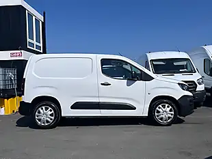 Used 2021 Peugeot Partner Professional Standard White - Interior and Exterior details 2