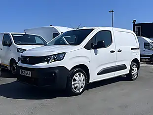 Used 2021 Peugeot Partner Professional Standard White - Interior and Exterior details 8