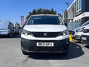 Used 2021 Peugeot Partner Professional Standard White - Interior and Exterior details 9