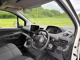 Used 2021 Peugeot Partner Professional Standard White - Interior and Exterior details 13