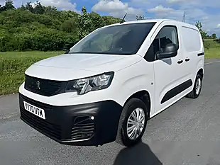 Used 2021 Peugeot Partner Professional Standard White - Interior and Exterior details 5