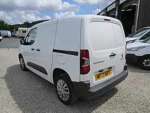 Used 2021 Peugeot Partner Professional Standard White - Interior and Exterior details 7