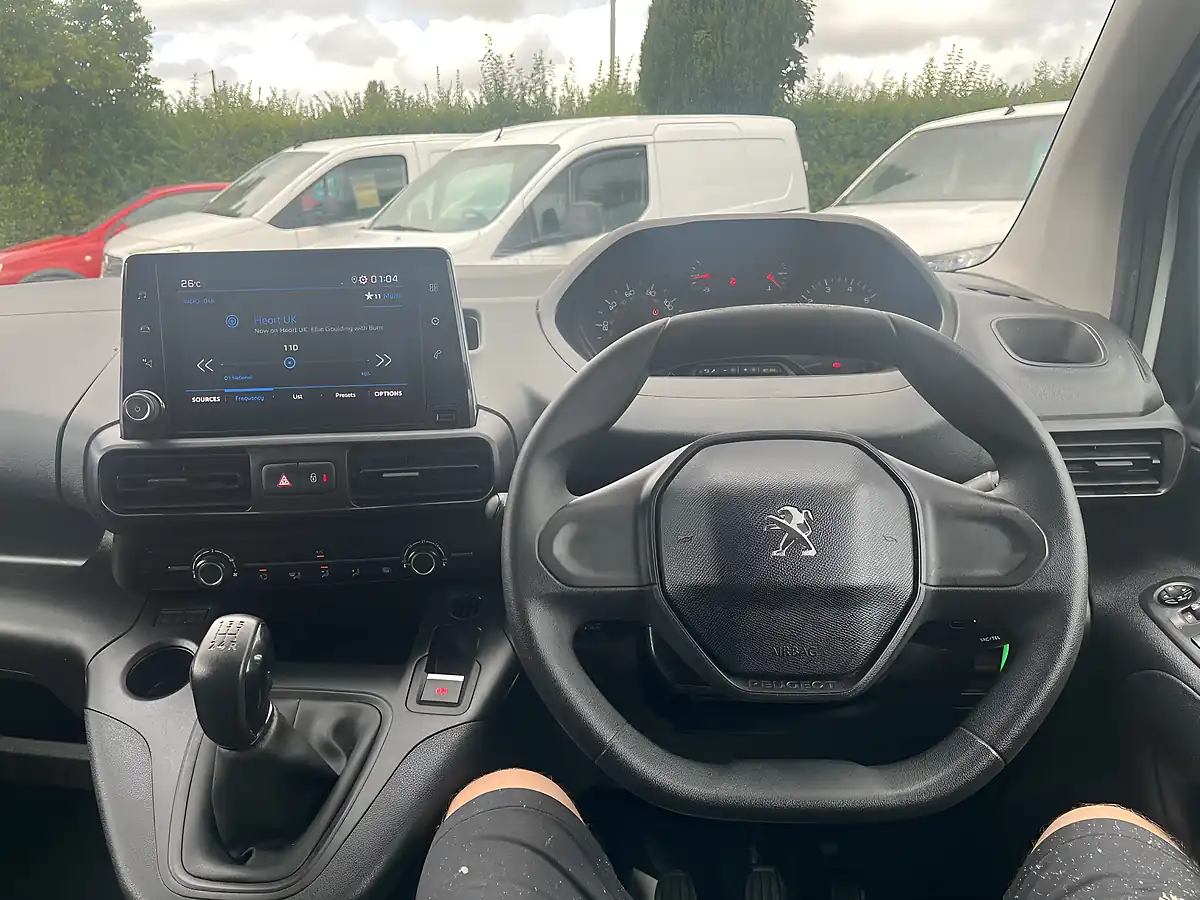Used 2021 Peugeot Partner Professional White - Interior and Exterior details 12