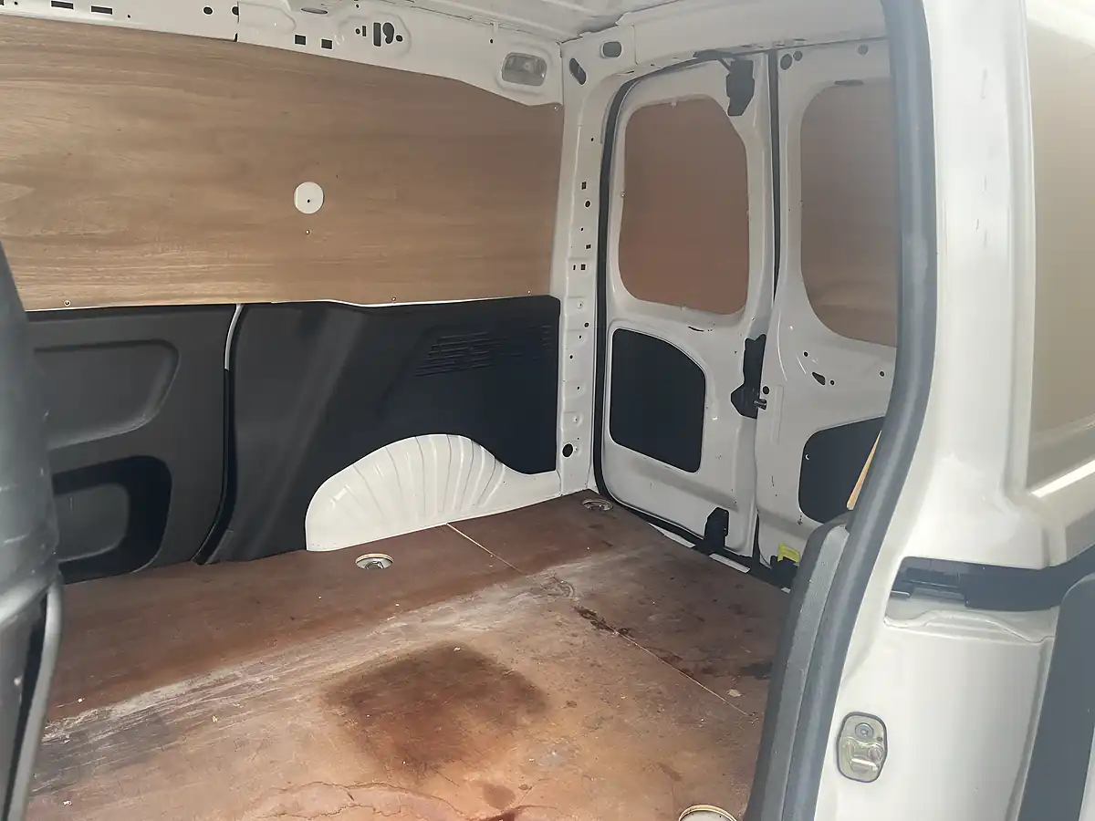 Used 2021 Peugeot Partner Professional White - Interior and Exterior details 19