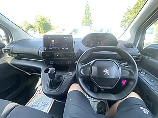 Used 2021 Peugeot Partner Professional White - Interior and Exterior details 11