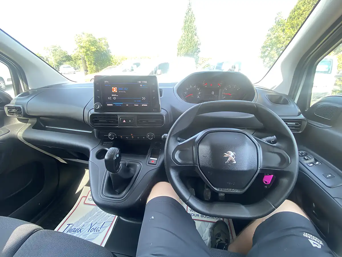 Used 2021 Peugeot Partner Professional White - Interior and Exterior details 11
