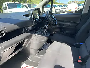Used 2021 Peugeot Partner Professional White - Interior and Exterior details 18