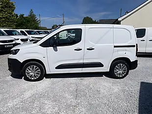 Used 2021 Peugeot Partner Professional White - Interior and Exterior details 8