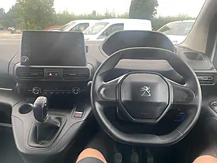 Used 2021 Peugeot Partner Professional White - Interior and Exterior details 11