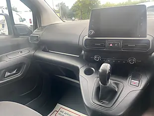 Used 2021 Peugeot Partner Professional White - Interior and Exterior details 12
