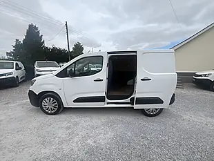 Used 2021 Peugeot Partner Professional White - Interior and Exterior details 6