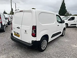 Used 2021 Peugeot Partner Professional White - Interior and Exterior details 13