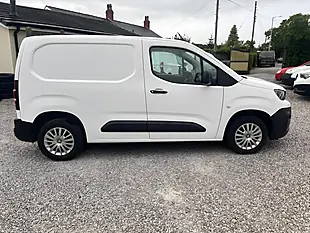 Used 2021 Peugeot Partner Professional White - Interior and Exterior details 14