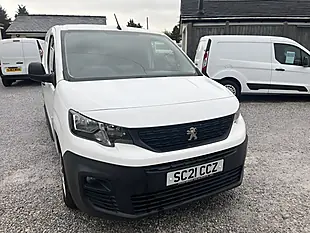 Used 2021 Peugeot Partner Professional White - Interior and Exterior details 3