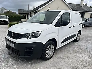 Used 2021 Peugeot Partner Professional White - Interior and Exterior details 4