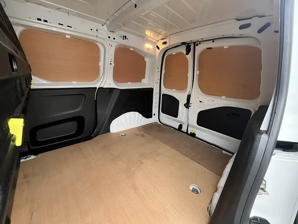 Used 2021 Peugeot Partner Professional White - Interior and Exterior details 17