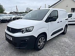 Used 2021 Peugeot Partner Professional White - Interior and Exterior details 4