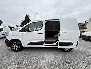 Used 2021 Peugeot Partner Professional White - Interior and Exterior details 7