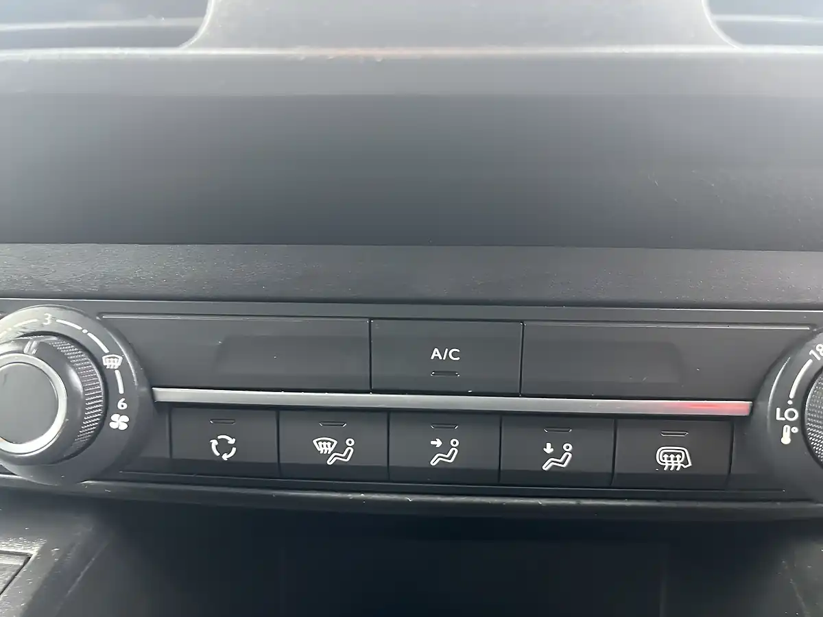 Used 2021 Peugeot Partner Professional White - Interior and Exterior details 16