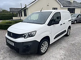 Used 2021 Peugeot Partner Professional White - Interior and Exterior details 7