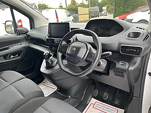 Used 2021 Peugeot Partner Professional White - Interior and Exterior details 12