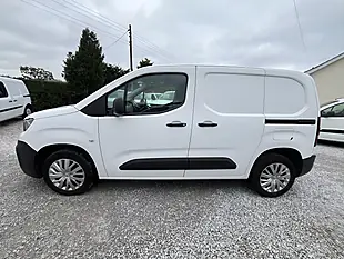 Used 2021 Peugeot Partner Professional White - Interior and Exterior details 6