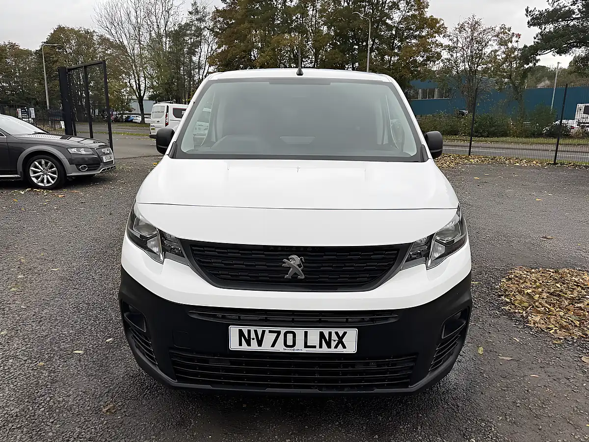 Used 2021 Peugeot Partner Professional White - Interior and Exterior details 2